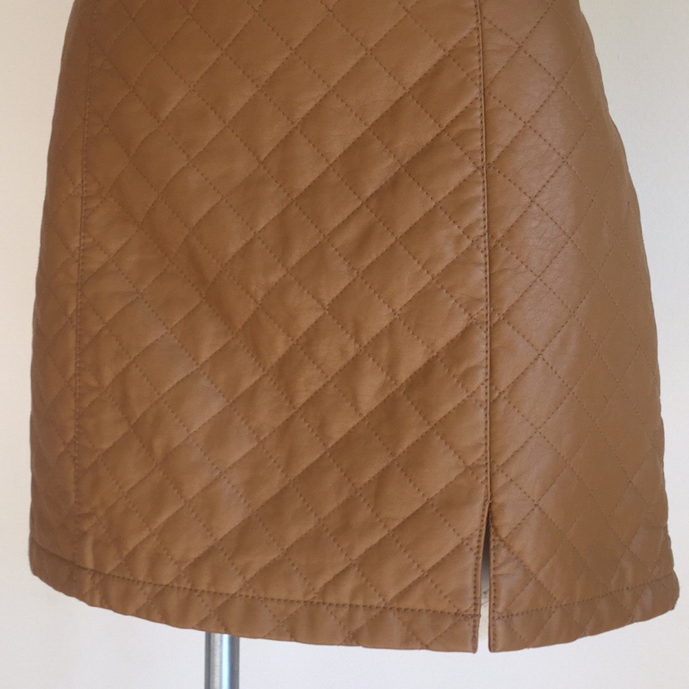Leather Quilted Skirt NWT - Picture 2 of 3